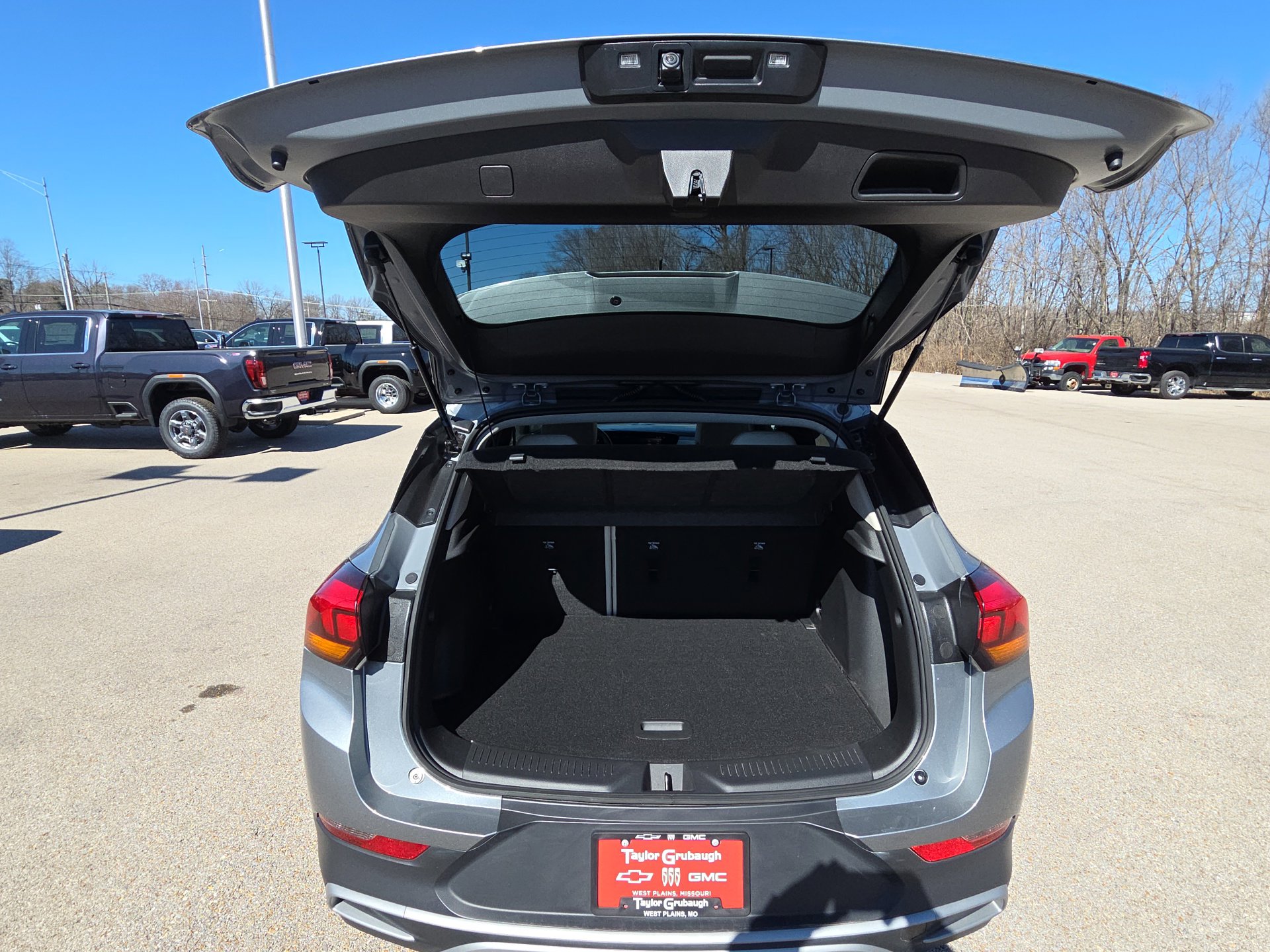 Certified 2025 Buick Encore GX Preferred w/ Comfort Package image 31