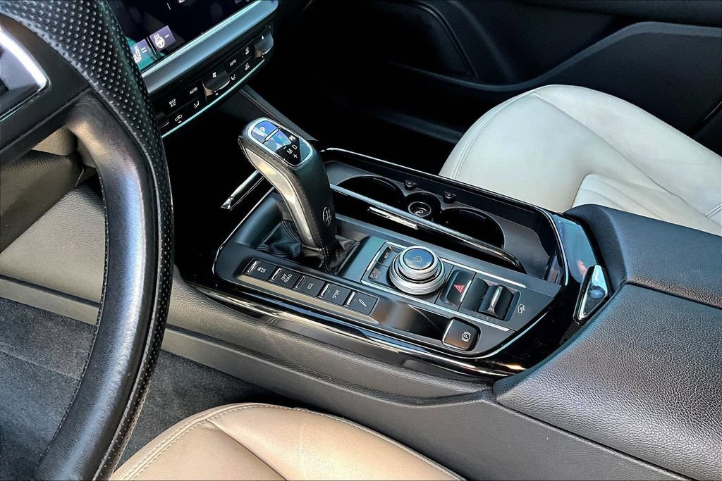 Used 2022 Maserati Levante GT AWD/4WD image 18