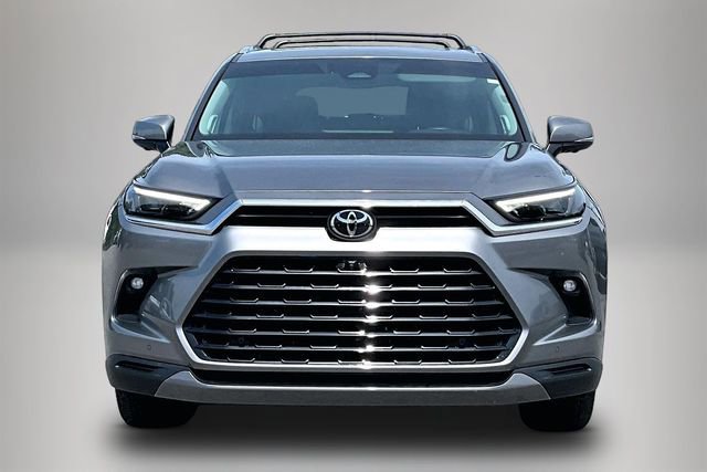 Used 2025 Toyota Grand Highlander FWD image 3