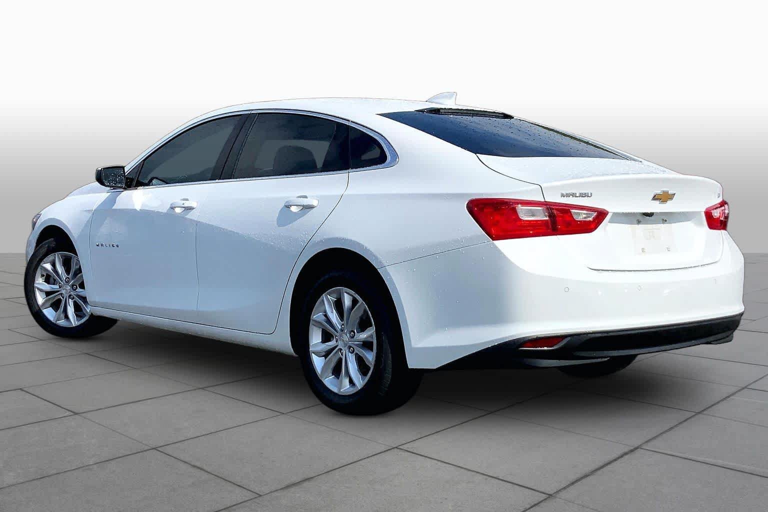 Used 2024 Chevrolet Malibu LT FWD image 12