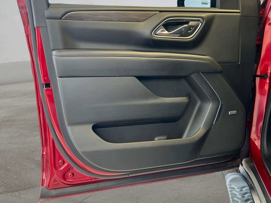 Used 2021 Chevrolet Tahoe Z71 image 13