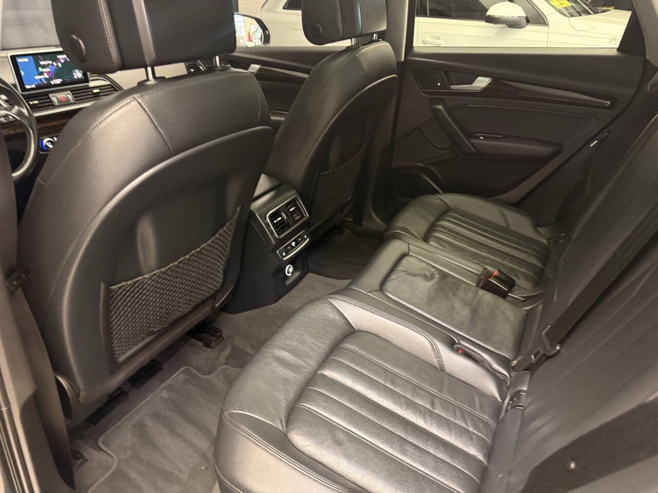 Used 2018 Audi Q5 2.0T Premium Plus w/ Premium Plus Package AWD/4WD image 19