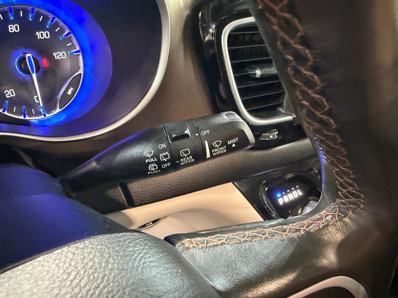 Used 2019 Chrysler Pacifica Touring-L image 42