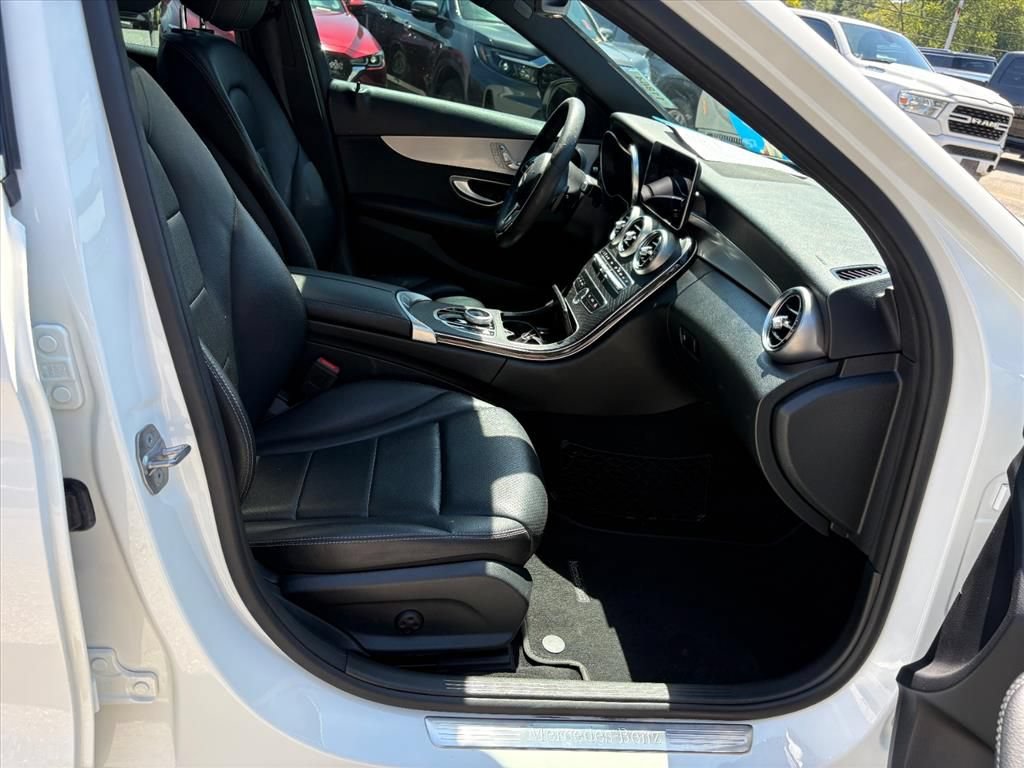 Used 2019 Mercedes-Benz C 300 Sedan image 15