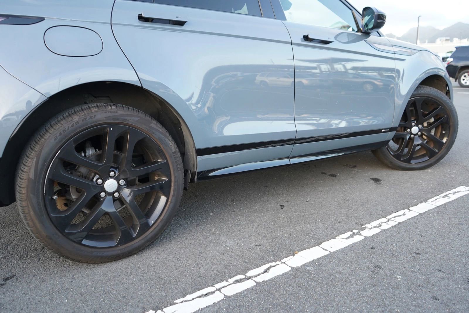 Used 2020 Land Rover Range Rover Evoque First Edition image 7