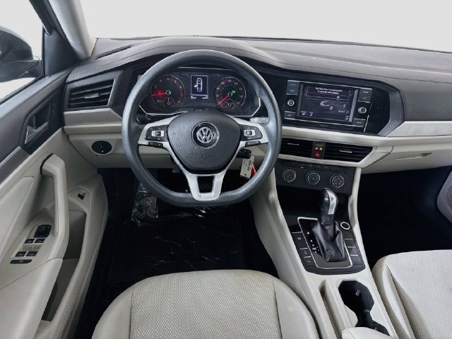 Used 2019 Volkswagen Jetta R-Line FWD image 16