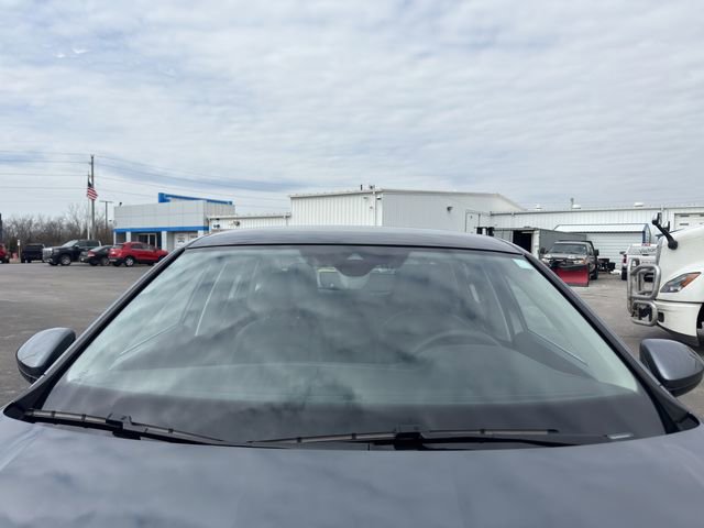 Used 2024 Volkswagen Jetta SE w/ Panoramic Sunroof Package image 23