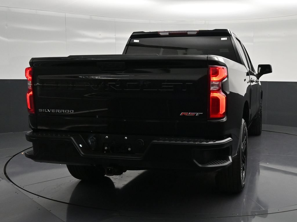 Used 2023 Chevrolet Silverado 1500 RST AWD/4WD image 2