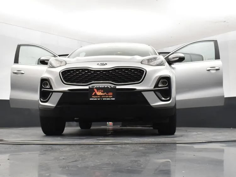 Used 2020 Kia Sportage LX w/ LX Popular Package AWD/4WD image 11