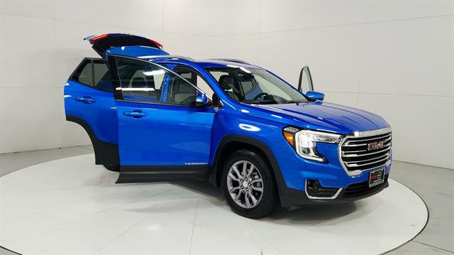 Used 2024 GMC Terrain SLT image 29