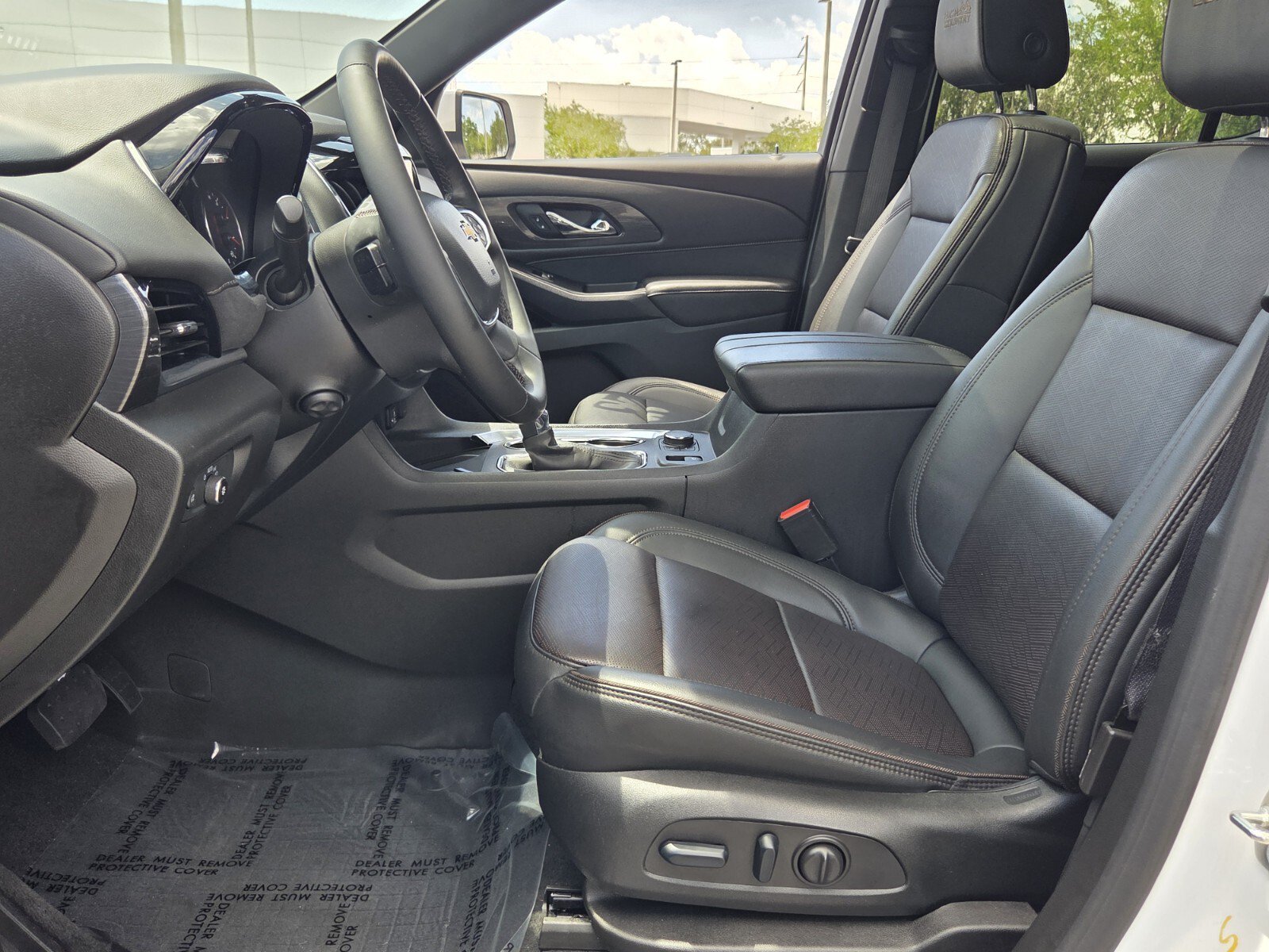 Used 2023 Chevrolet Traverse High Country w/ LPO, Floor Liner Package FWD image 10