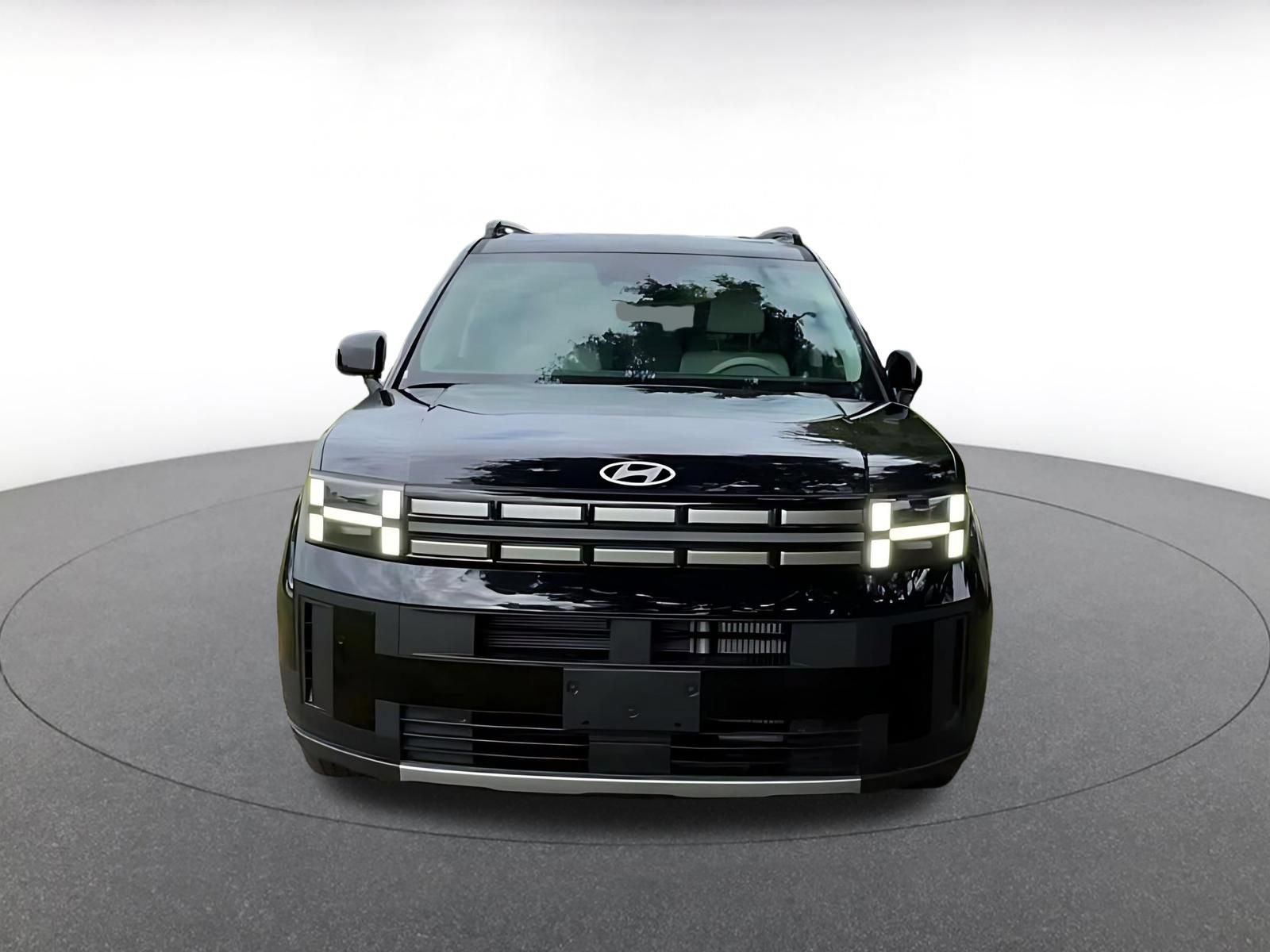 Used 2026 Hyundai Santa Fe SEL FWD image 4