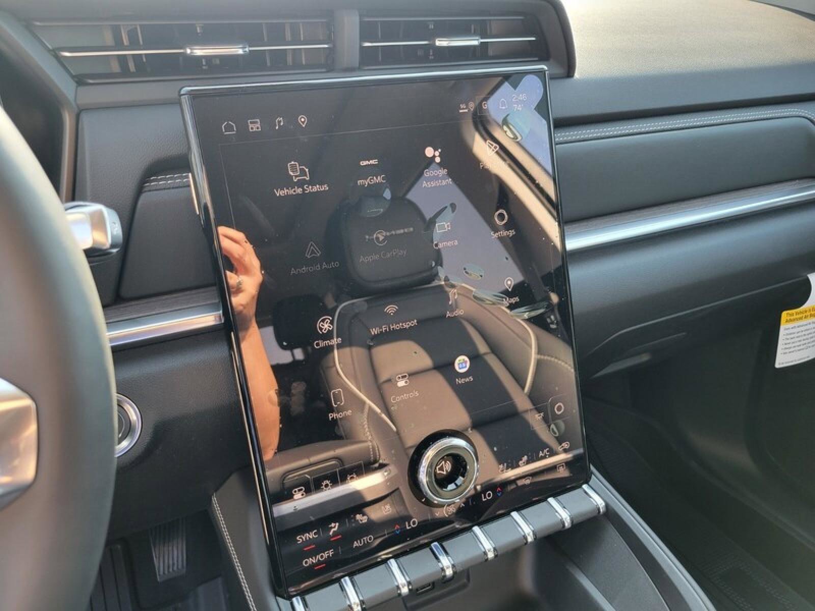 New 2026 GMC Terrain Denali w/ LPO, Floor Liner Package image 22