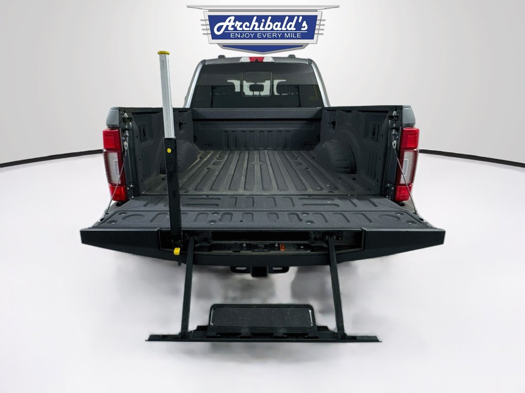 Used 2022 Ford F350 Platinum w/ FX4 Off-Road Package AWD/4WD image 27
