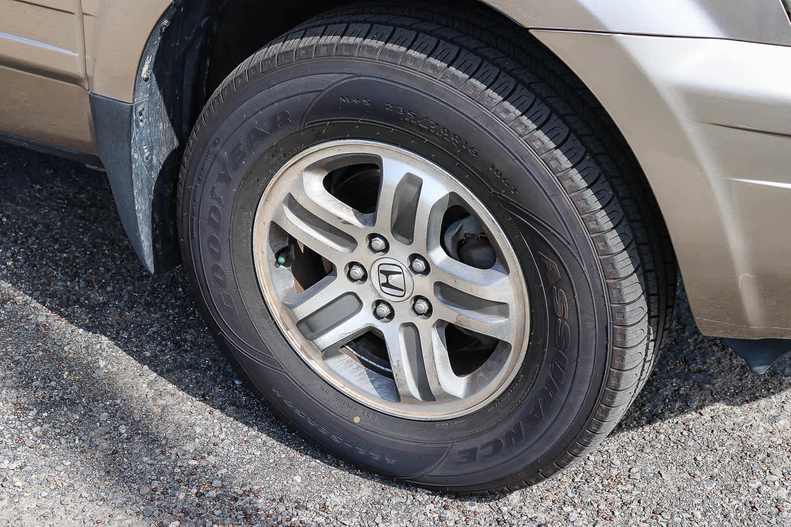 Used 2004 Honda Pilot EX image 4