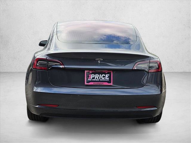 Used 2019 Tesla Model 3 Standard Range Plus image 6