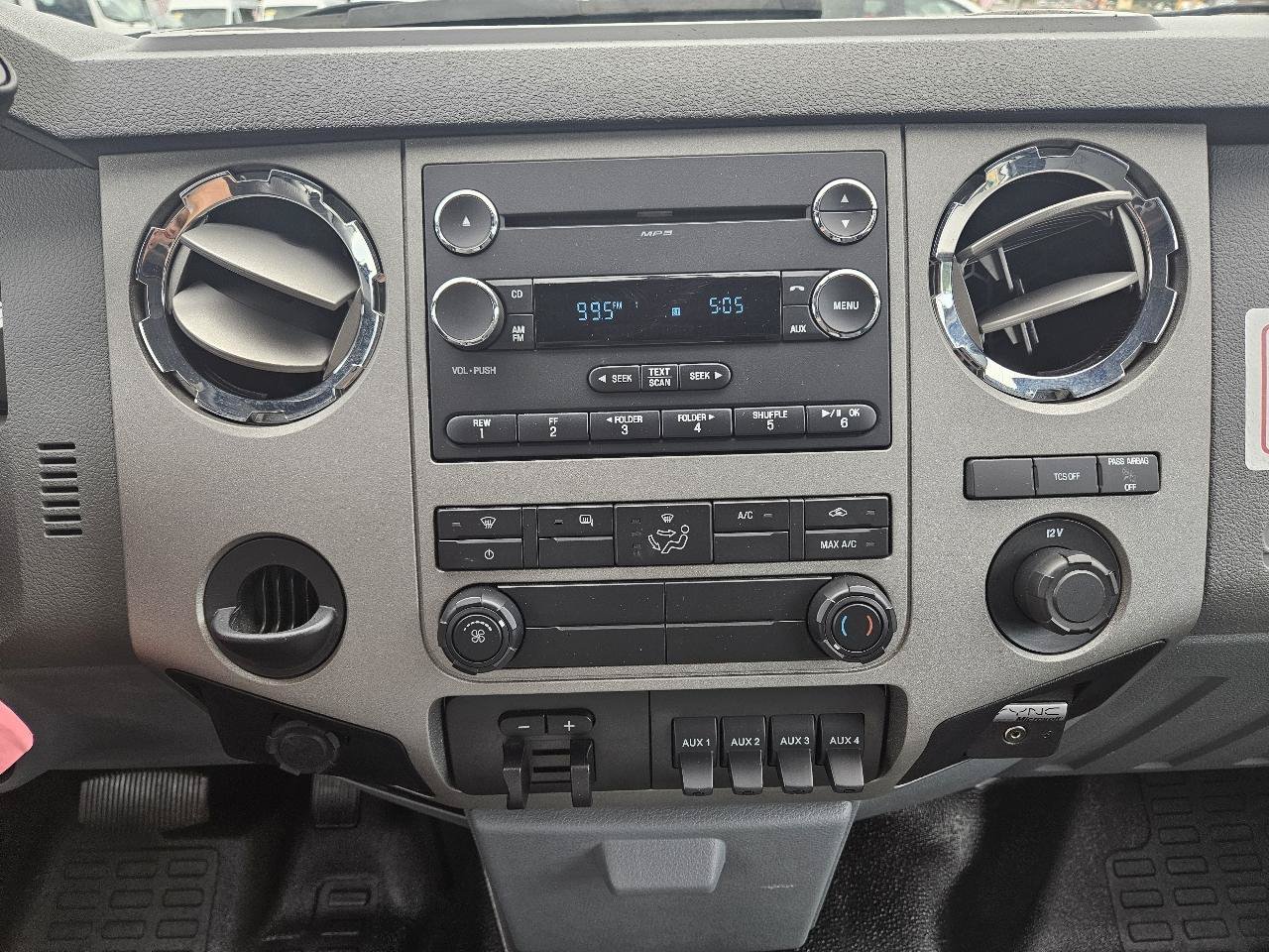 Used 2013 Ford F450 XLT w/ Ambulance Preparation Pkg RWD image 20