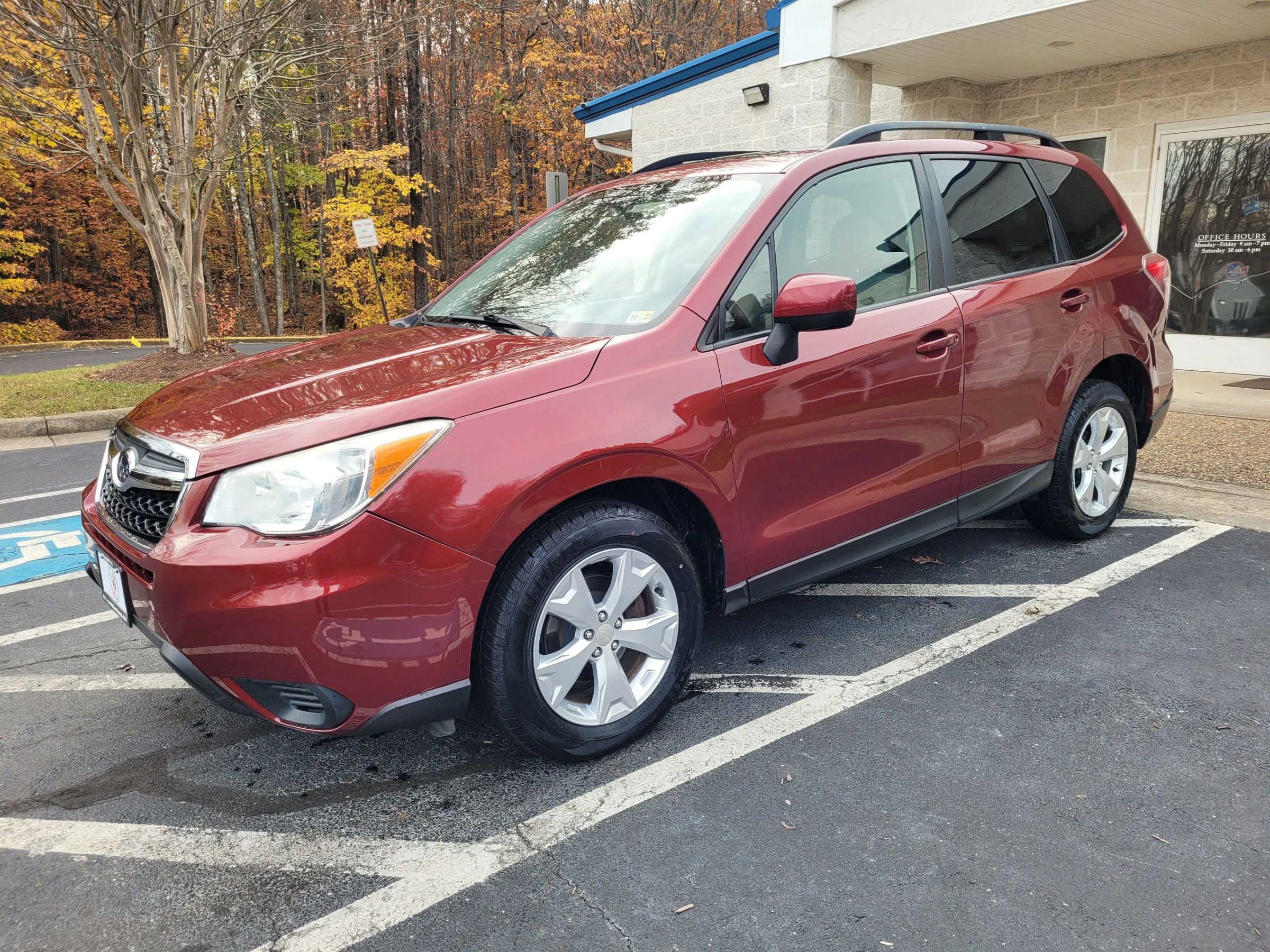 Used 2014 Subaru Forester 2.5i Premium w/ All-Weather Package image 2