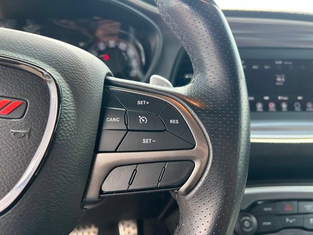 Used 2019 Dodge Challenger R/T w/ Driver Convenience Group RWD image 15