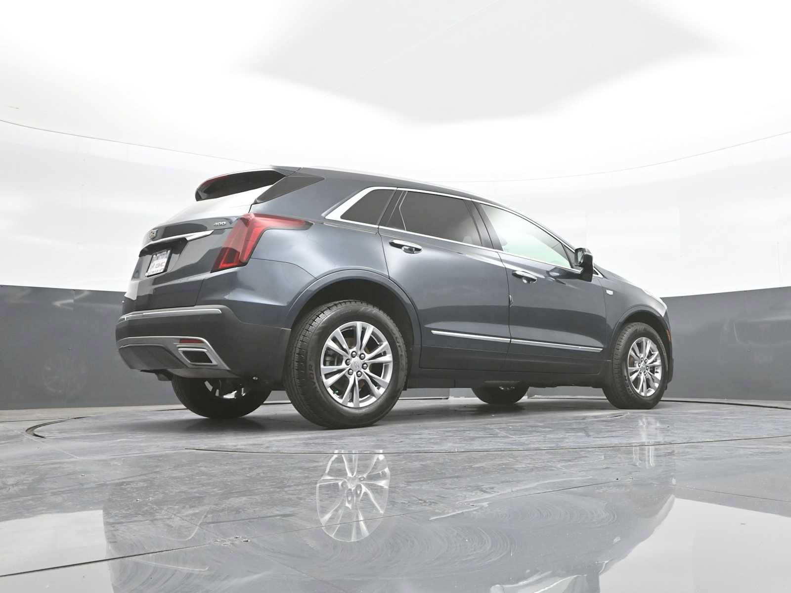 Used 2020 Cadillac XT5 Premium Luxury AWD/4WD image 46