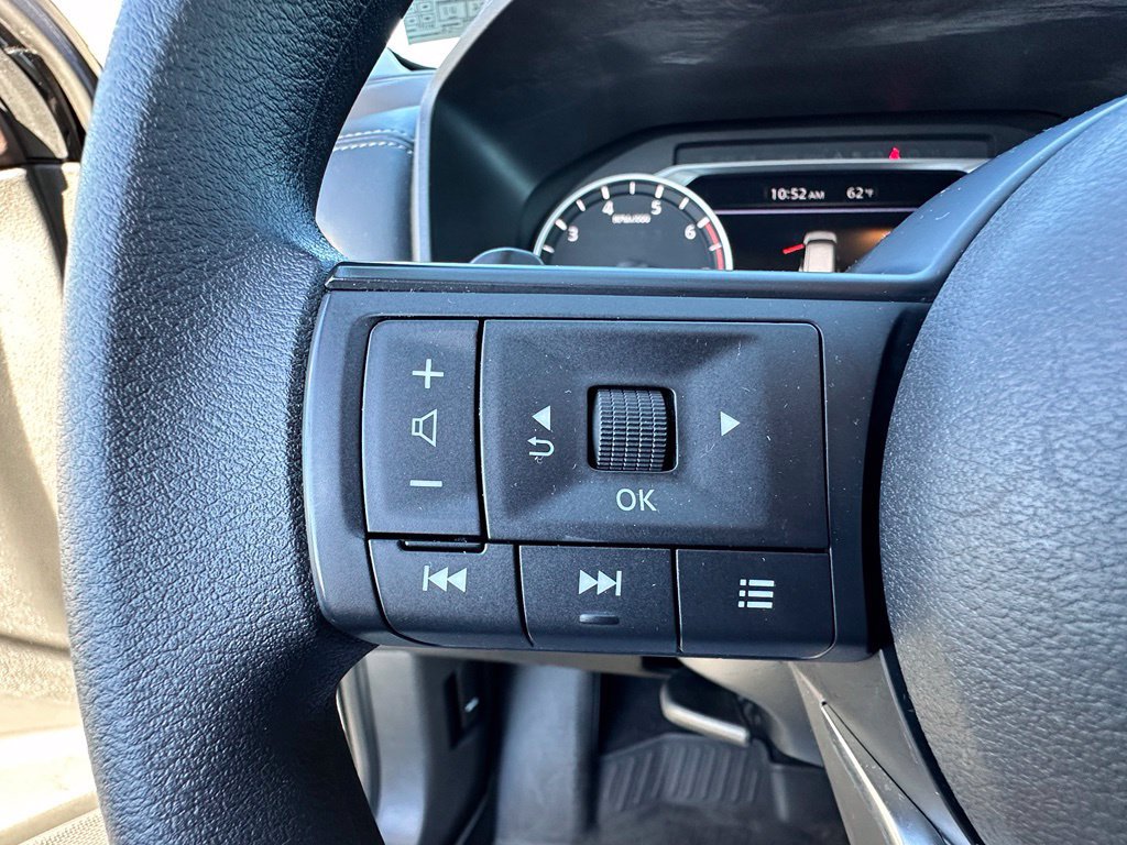 Used 2023 Nissan Rogue S AWD/4WD image 36