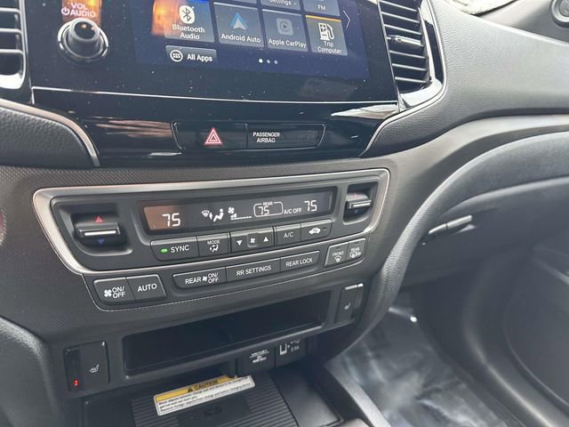 Certified 2022 Honda Pilot TrailSport image 24