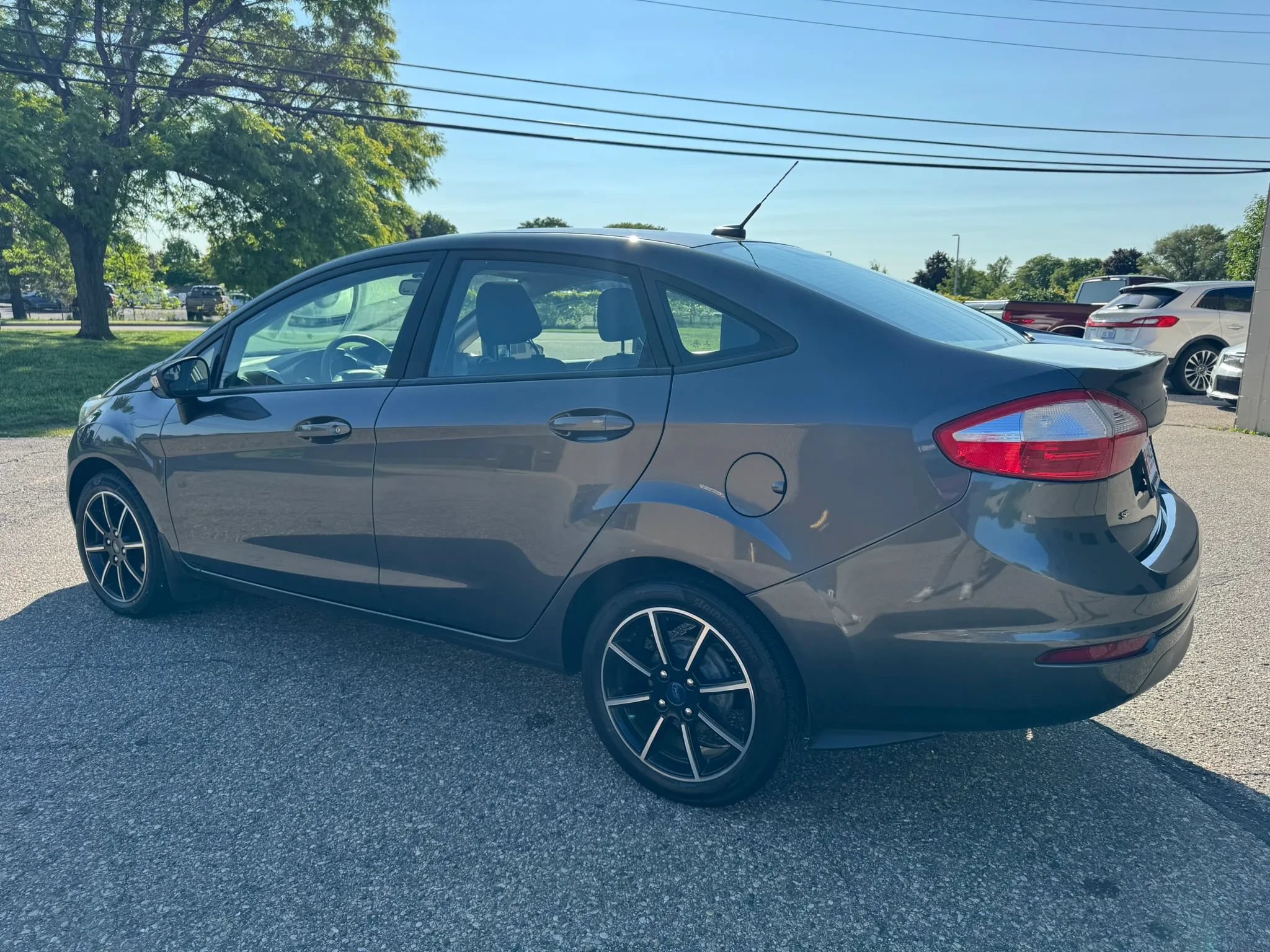 Used 2019 Ford Fiesta SE w/ Cold Weather Package FWD image 6