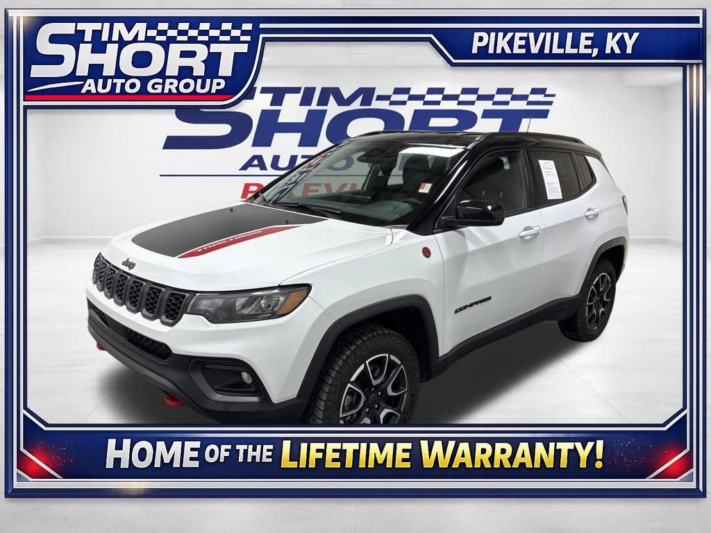 Used 2025 Jeep Compass Trailhawk