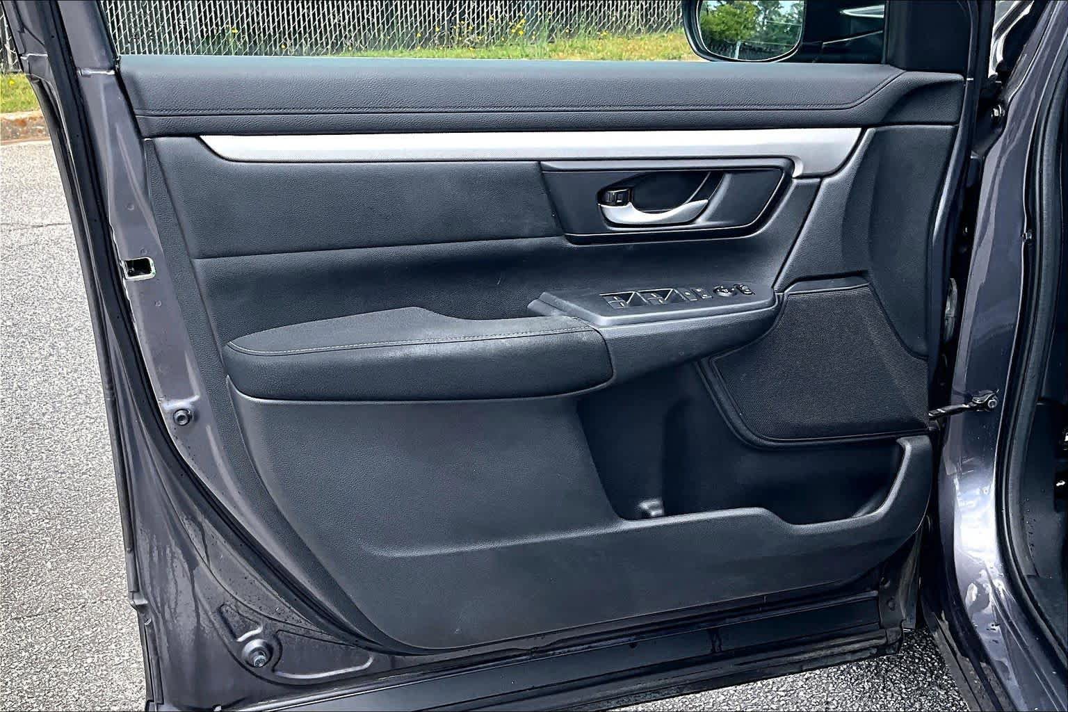 Used 2019 Honda CR-V LX image 22