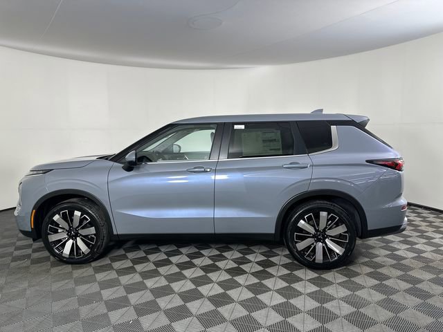 New 2026 Mitsubishi Outlander SE AWD/4WD image 11