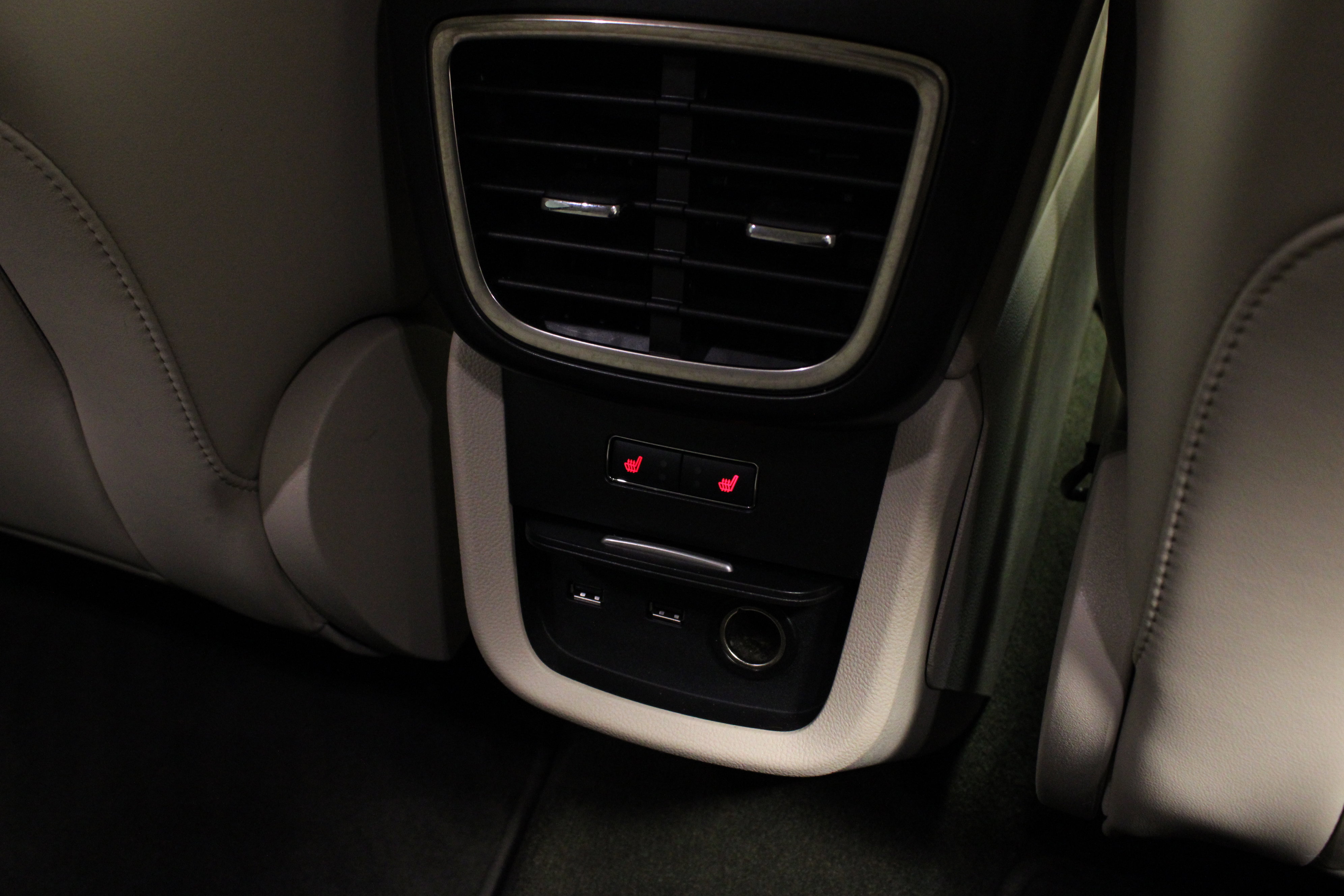 Used 2019 Lincoln Nautilus Reserve image 17