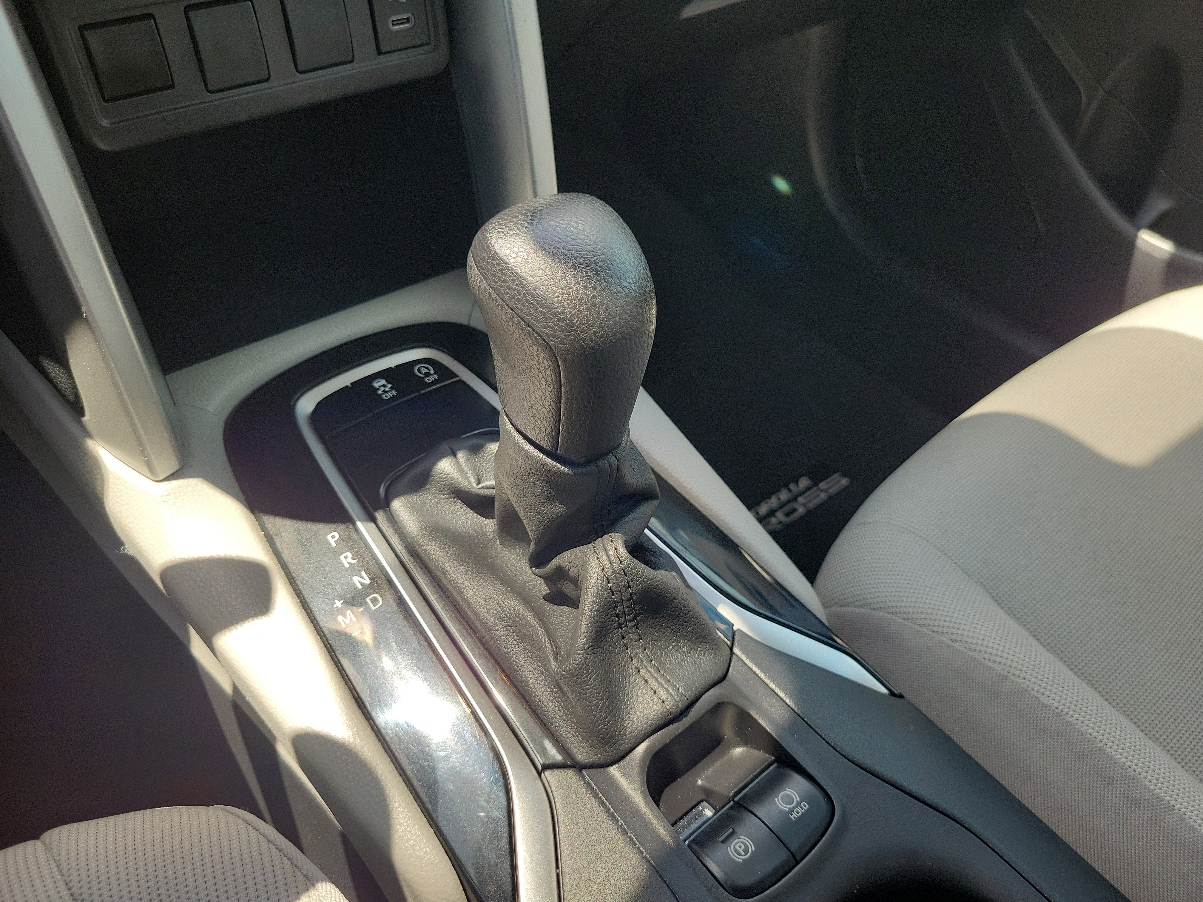 Used 2023 Toyota Corolla Cross L FWD image 28