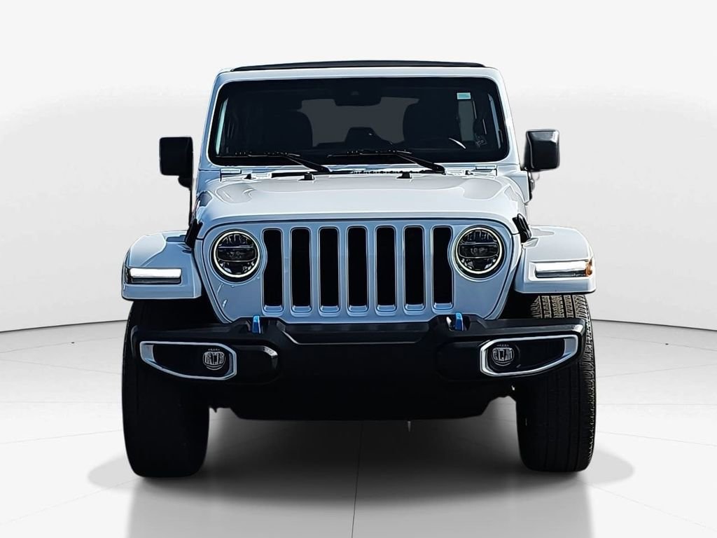 Used 2022 Jeep Wrangler Unlimited Sahara w/ Cold Weather Group image 10