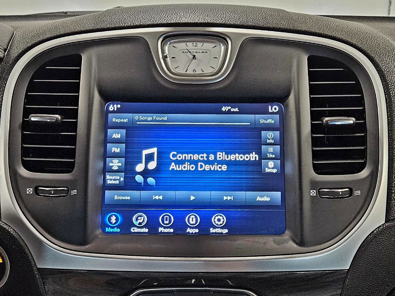 Used 2020 Chrysler 300 Touring w/ Sport Appearance Package image 23