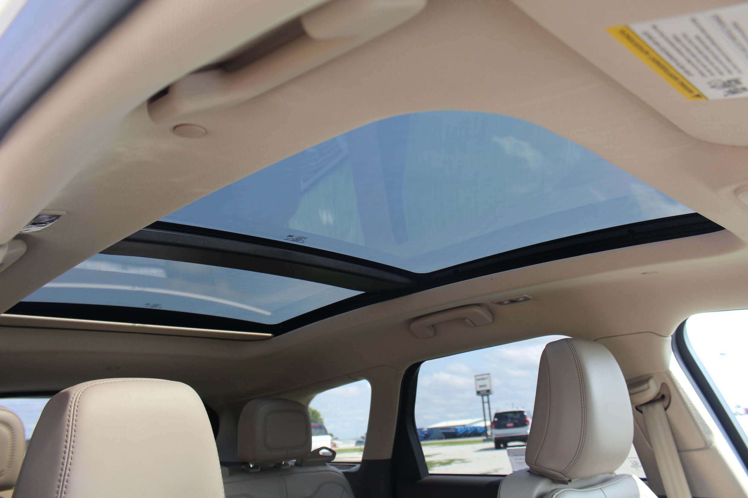 Used 2022 Lincoln Corsair AWD w/ Premium Package image 26