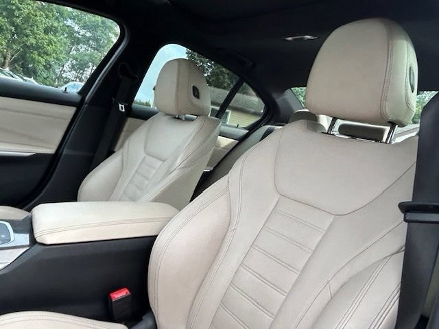 Used 2019 BMW 330i xDrive Sedan w/ Premium Package AWD/4WD image 12