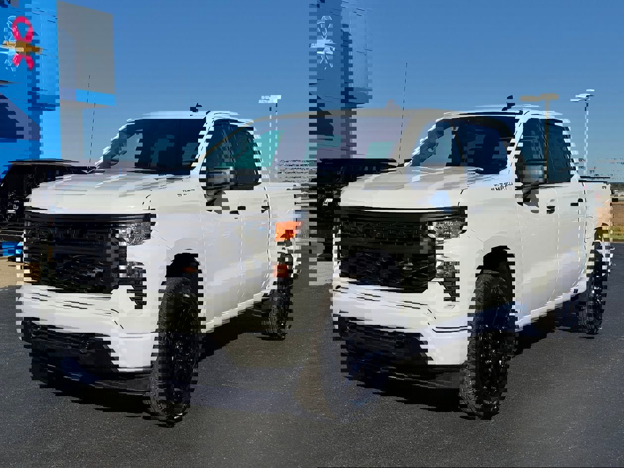 New 2026 Chevrolet Silverado 1500 Custom w/ LPO, Dark Essentials Package