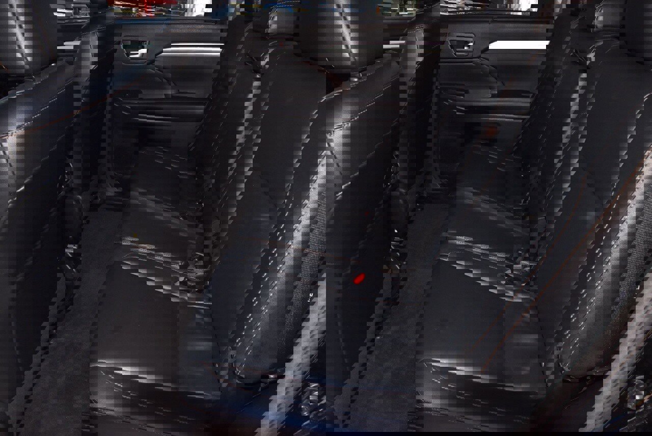 Used 2016 Toyota Highlander XLE image 14