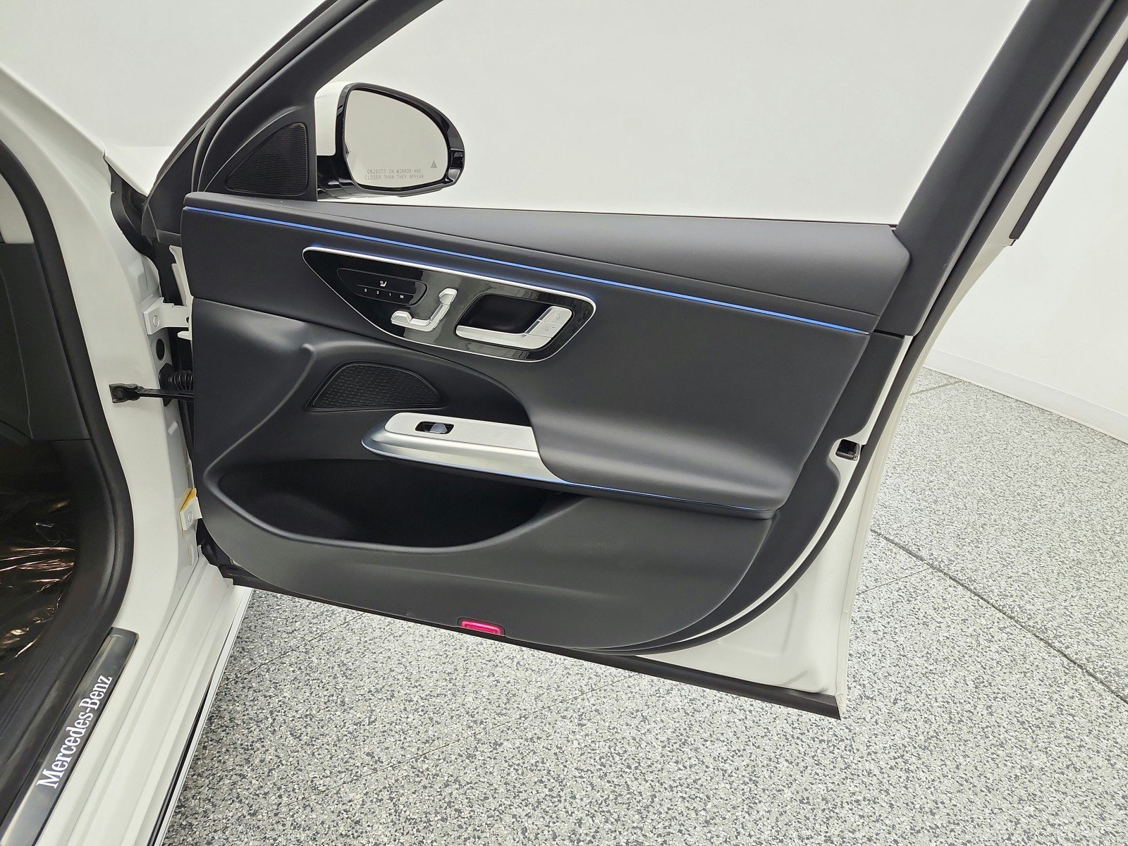 Used 2025 Mercedes-Benz E 350 Sedan w/ Winter Package image 21