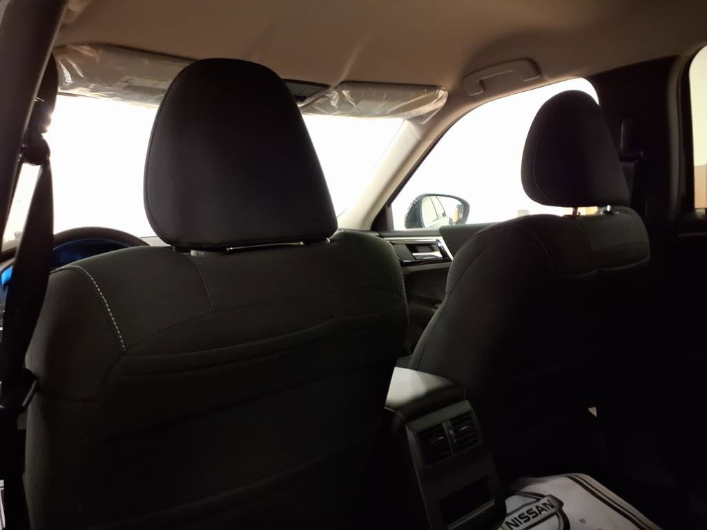 New 2025 Mitsubishi Outlander ES image 7