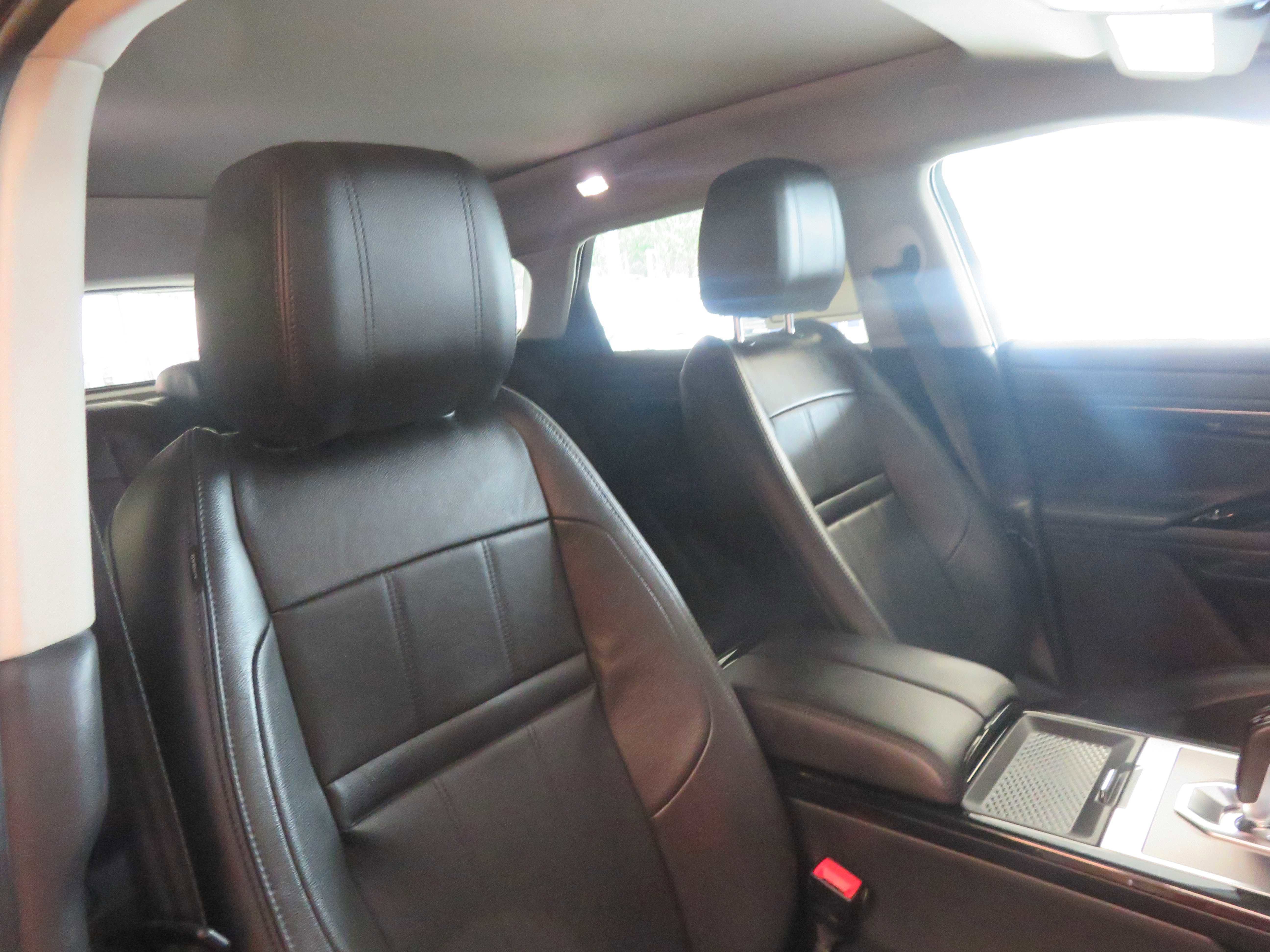 Used 2020 Land Rover Range Rover Evoque S image 28