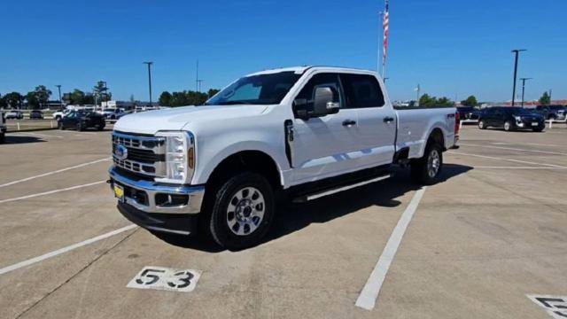 Used 2024 Ford F350 XLT w/ 360-Degree Camera Package AWD/4WD image 4