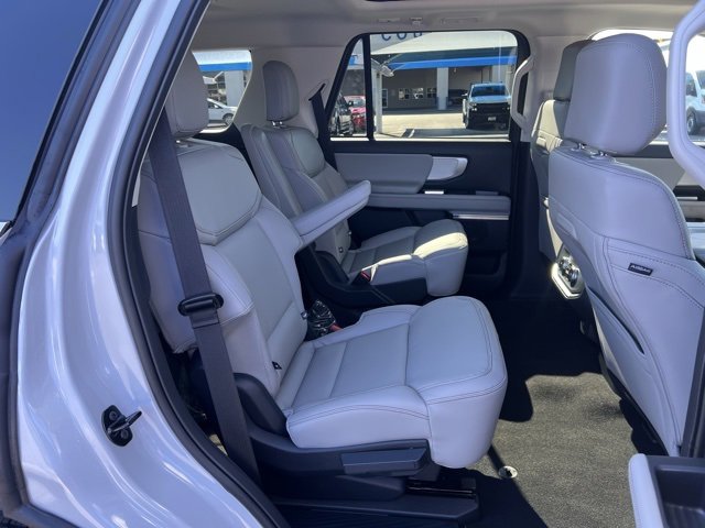 New 2025 Ford Expedition Active image 20