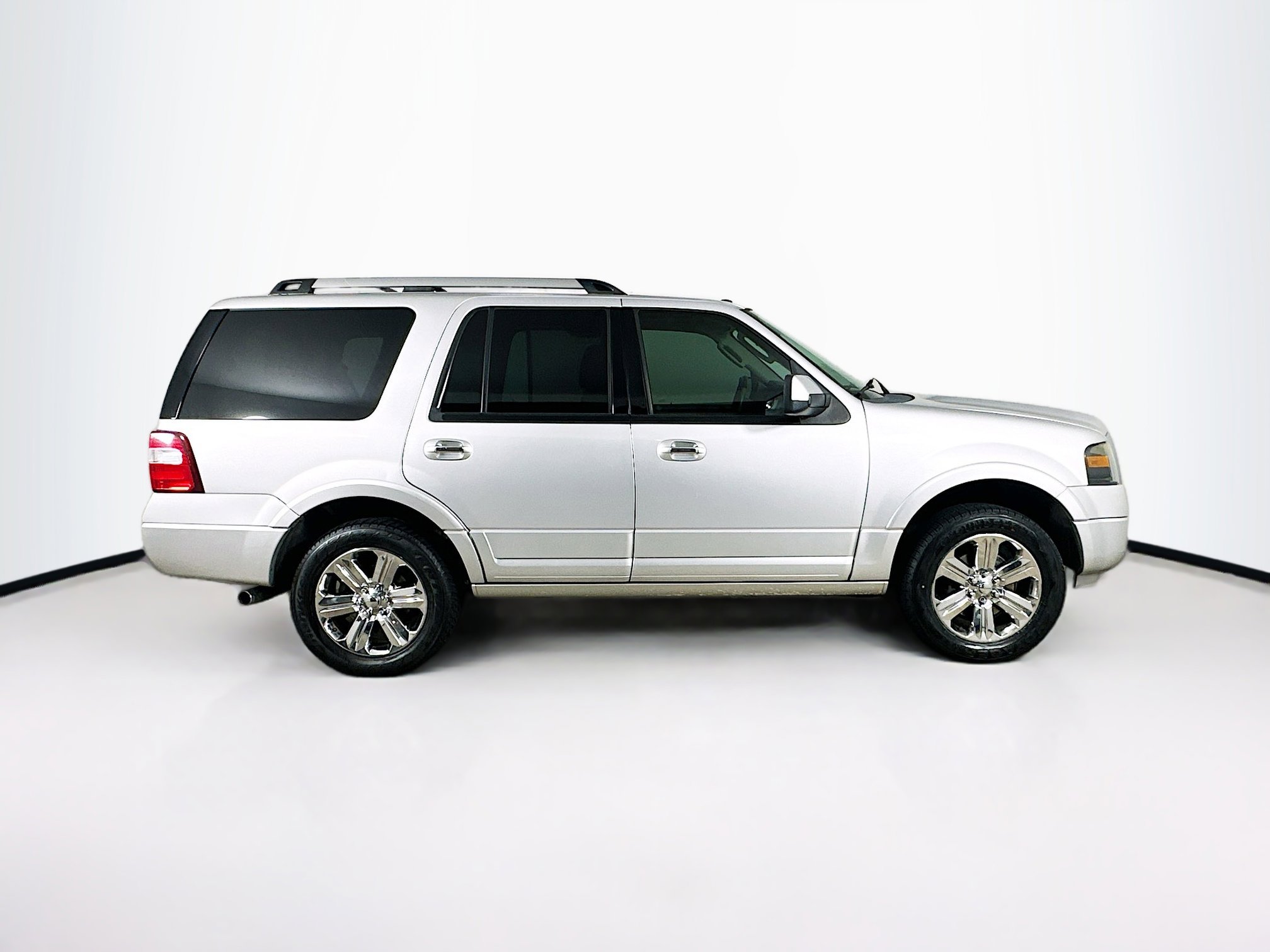 Used 2012 Ford Expedition Limited RWD image 10