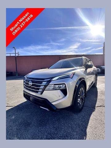 Certified 2024 Nissan Rogue Platinum w/ Platinum Premium Package image 1