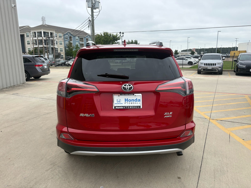 Used 2016 Toyota RAV4 XLE AWD/4WD image 7