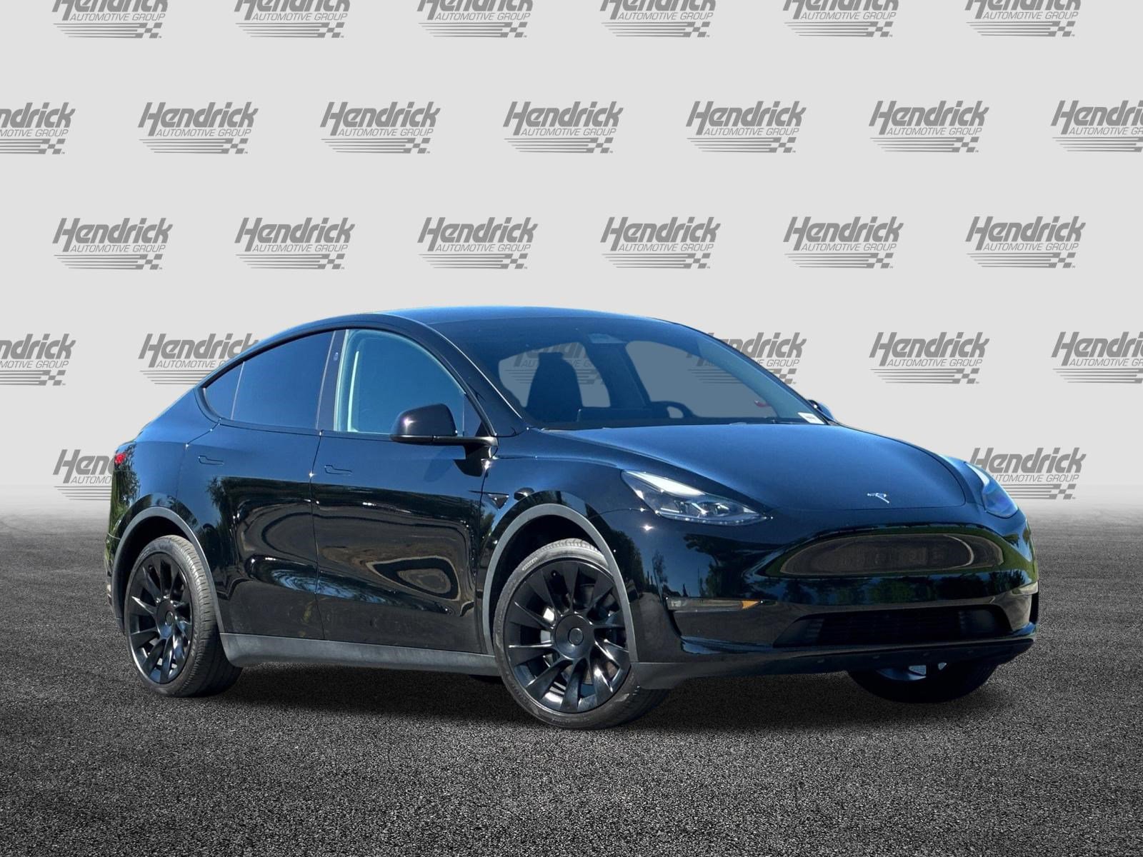 Used 2023 Tesla Model Y Long Range image 2
