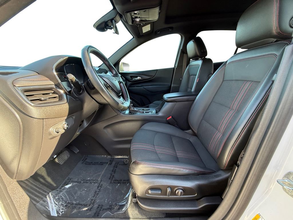 Used 2023 Chevrolet Equinox RS AWD/4WD image 9