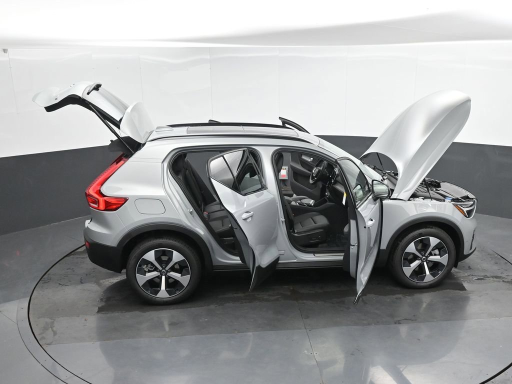 New 2026 Volvo XC40 B5 Plus w/ Protection Package Premier AWD/4WD image 48