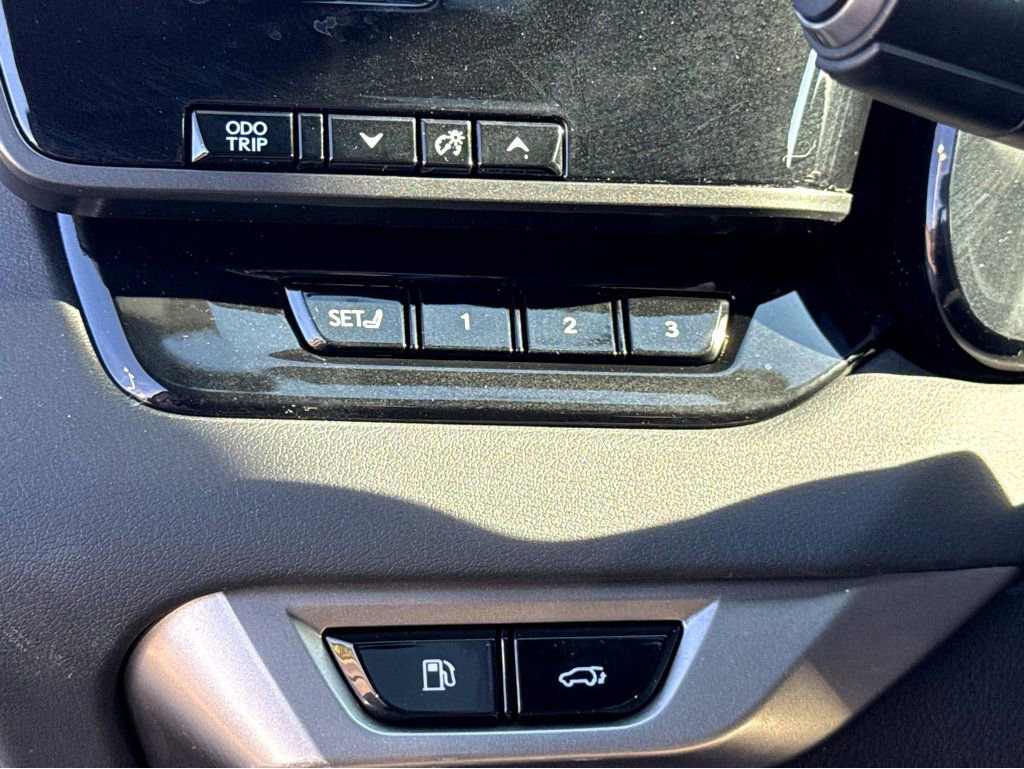 Used 2024 Lexus RX 350h image 15